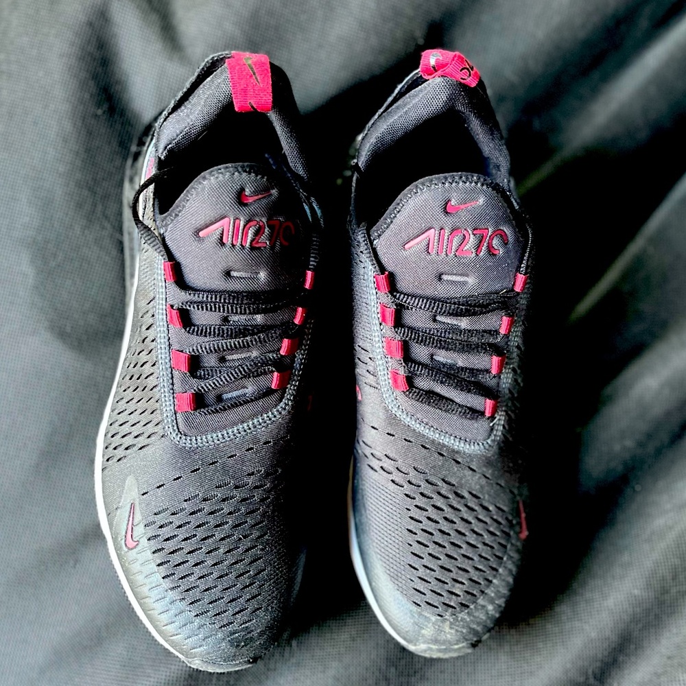 NIKE Air Max 270 Mens shoes